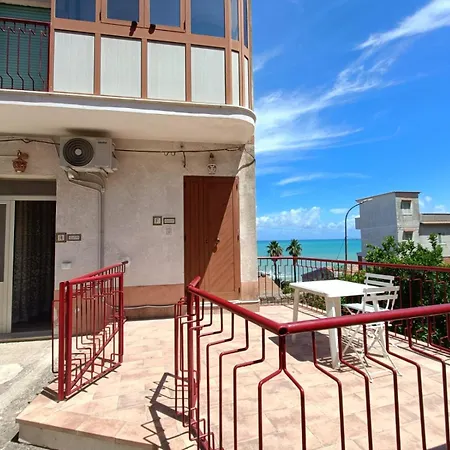 Διαμέρισμα Le Terrazze Sulle Eolie Caronia Marina