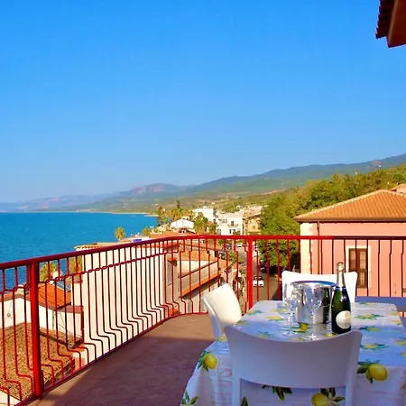 Le Terrazze Sulle Eolie Apartamento