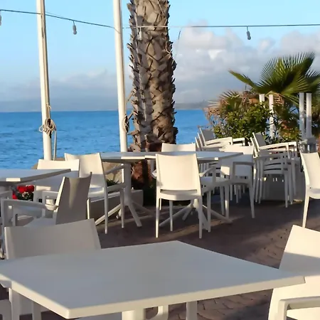 Le Terrazze Sulle Eolie Apartamento