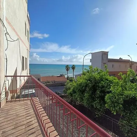 Le Terrazze Sulle Eolie Apartamento