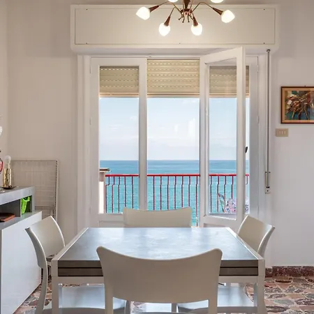Le Terrazze Sulle Eolie Apartamento